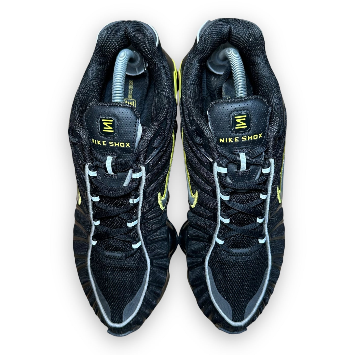 EU44 - US10 - UK9 • Shox TL Black Dynamic Yellow