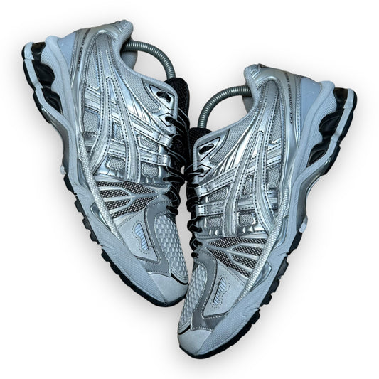 EU41 - US8 - UK7 • ASICS Gel-Kayano Legacy Silver