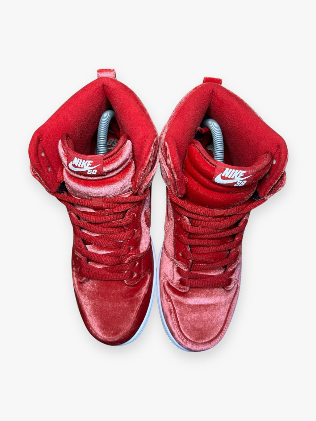 SB Dunk High Red Velvet