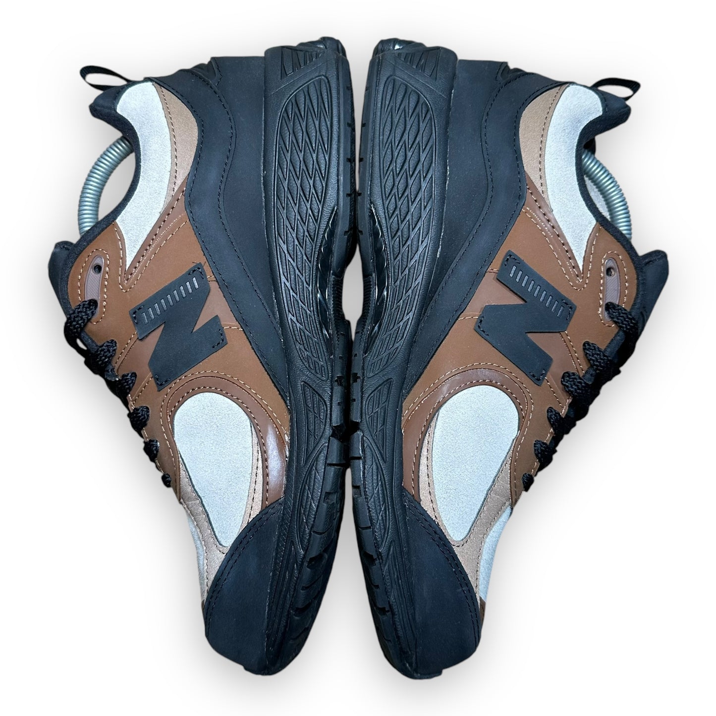 EU42.5 - US9 - UK8 • New Balance 2002R The Basement Earth Brown