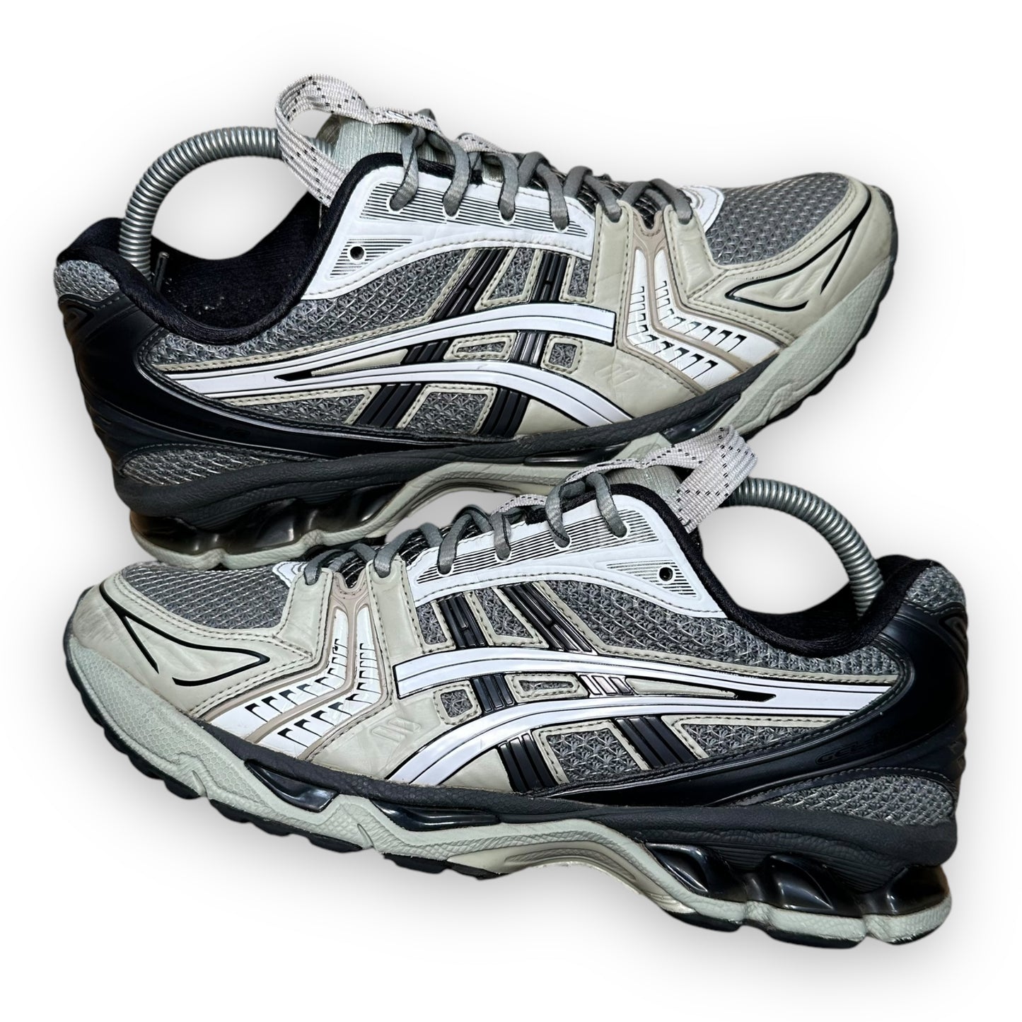 EU43 - US9.5 - UK8.5 • ASICS Gel-Kayano 14 Piedmont Grey