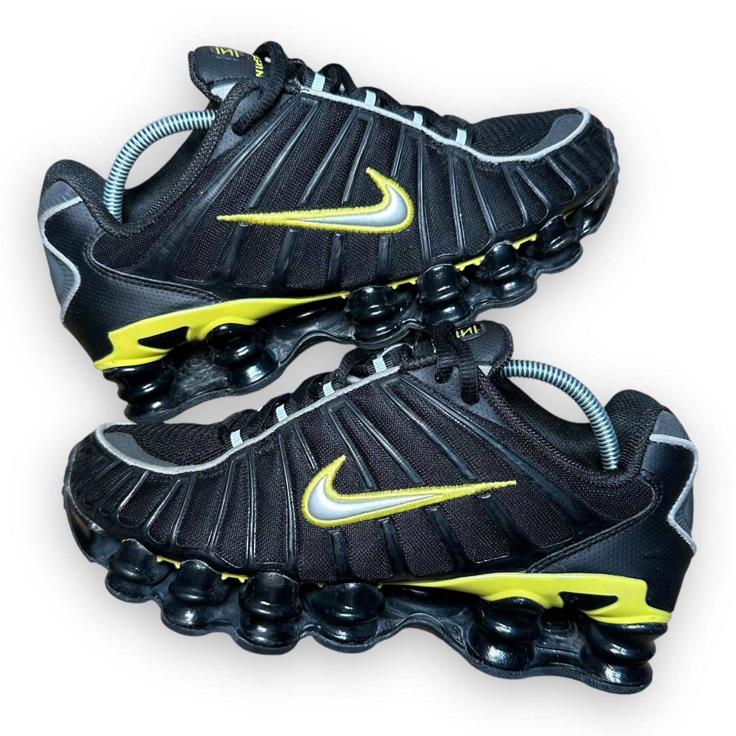 EU39 - US6.5 - UK6 • Shox TL Black Dynamic Yellow