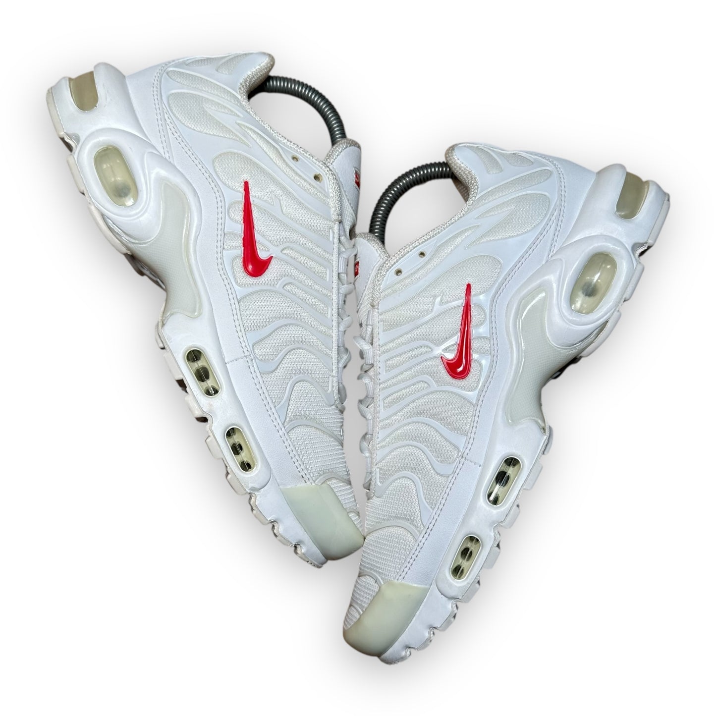EU41 - US8 - UK7 • Air Max Plus TN Supreme White