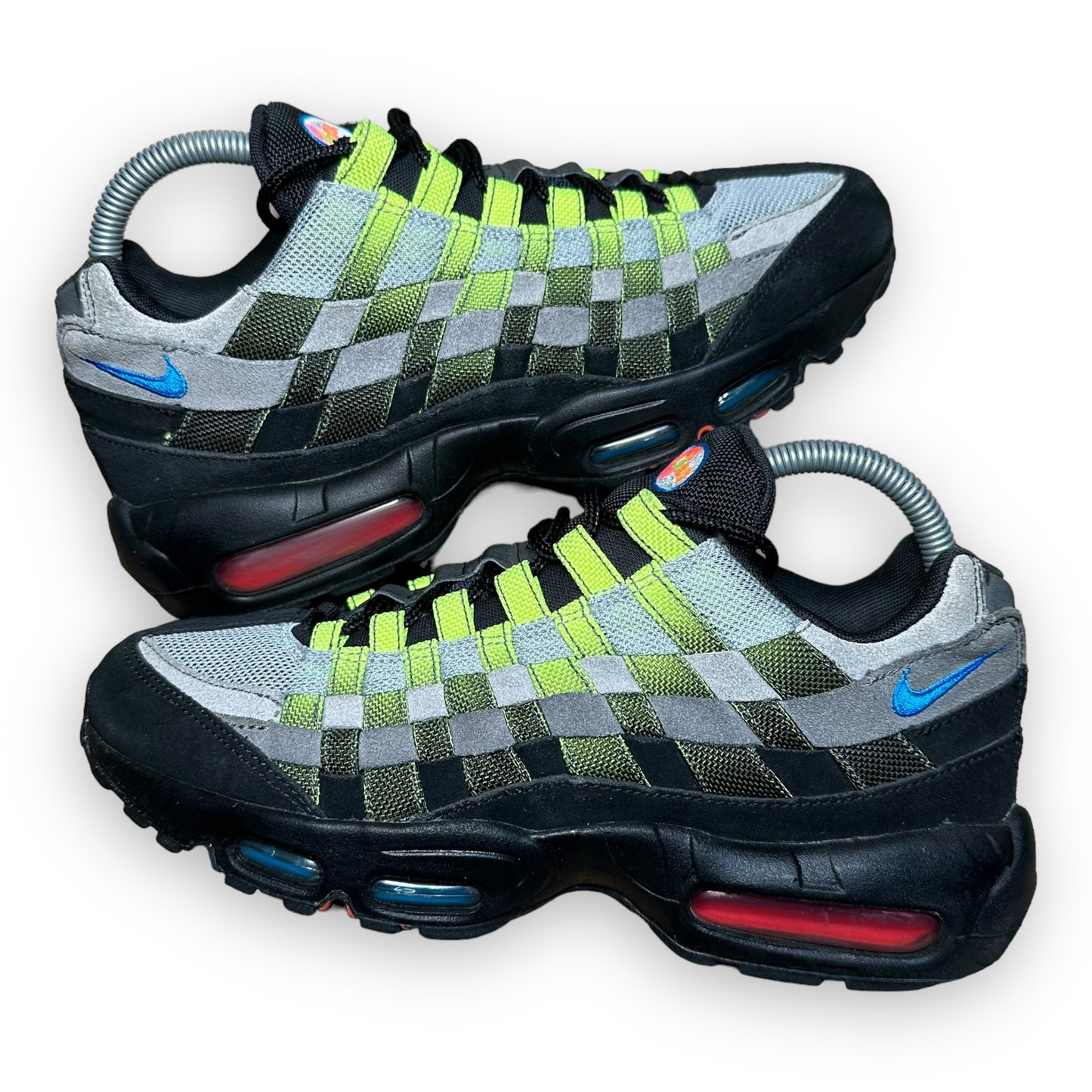 EU41 - US8 - UK7 • Air Max 95 Wooven Black Volt