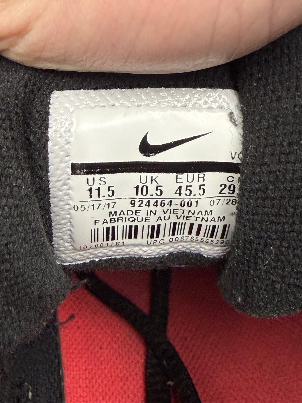 Air Humara Supreme Black