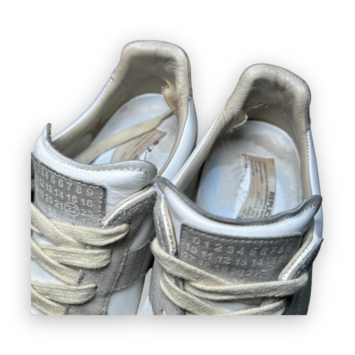 EU43 - US9.5 - UK8.5 • Maison Margiela Replica GAT White Grey