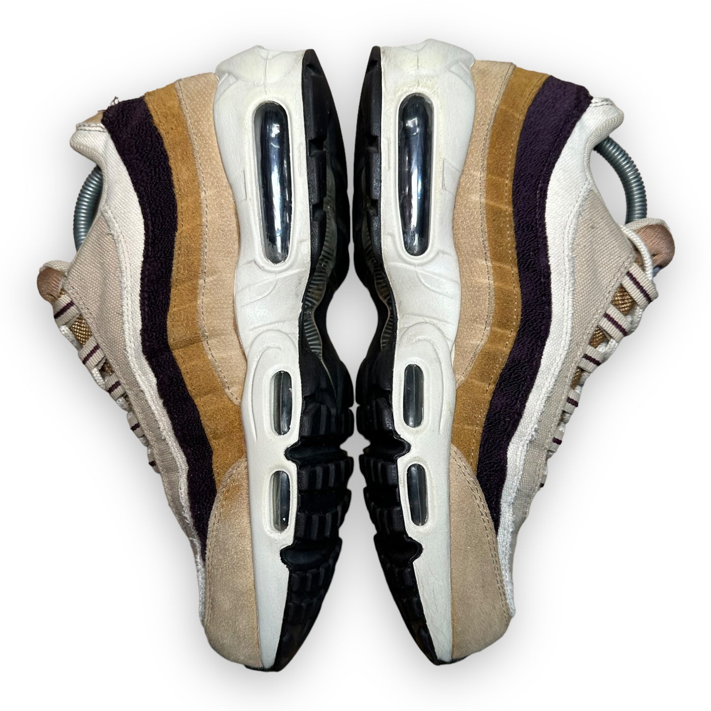 EU42 - US8.5 - UK7.5 • Air Max 95 Desert