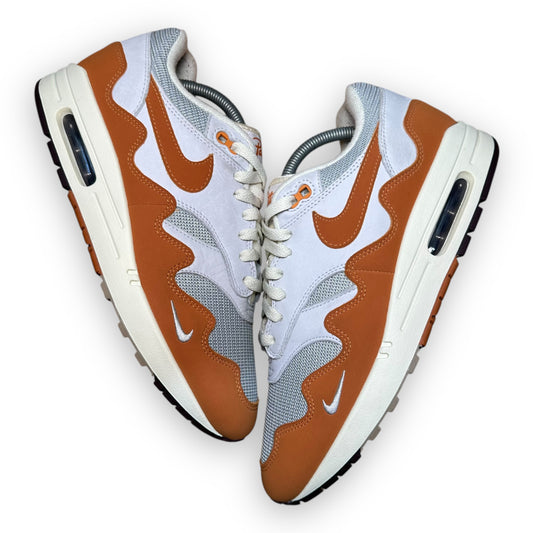 EU44 - US10 - UK9 • Air Max 1 Patta Waves Monarch