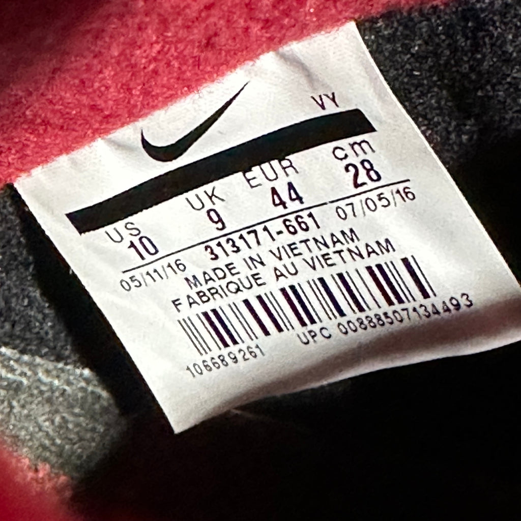 SB Dunk High Red Velvet