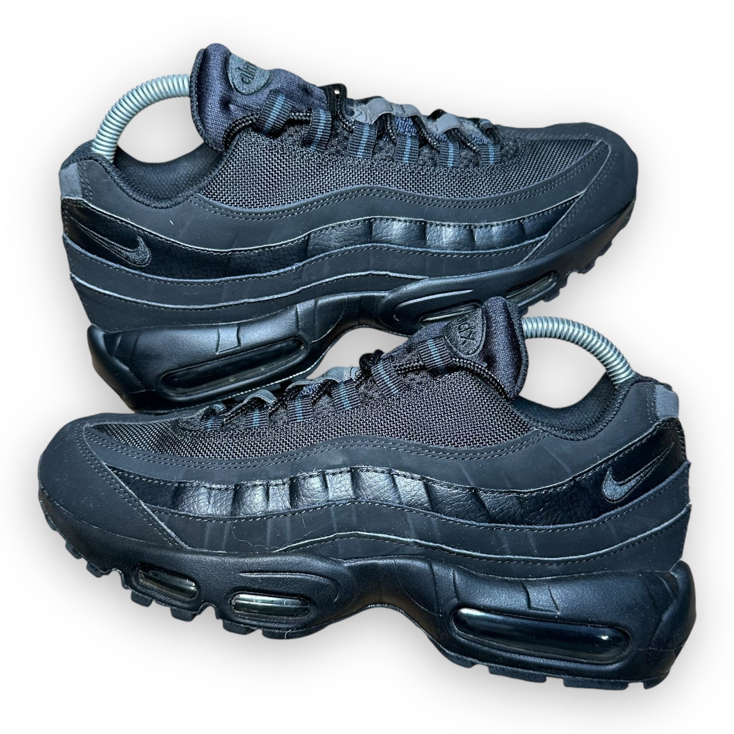 EU42 - US8.5 - UK7.5 • Air Max 95 Triple Black