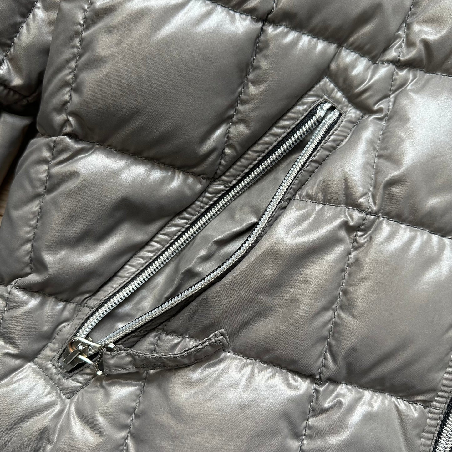 Puffer Jacket Duvetica Full Zip Grey Burgundy (M)