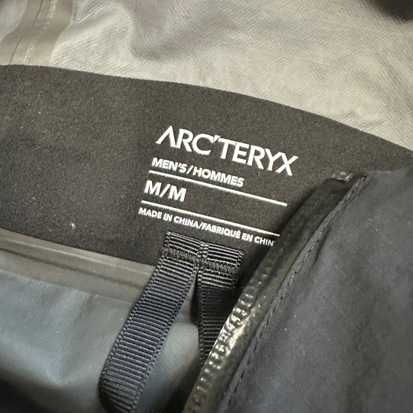 Jacket Arc’Teryx Zeta SL Gore-Tex Black White Japan Exclusive (M)