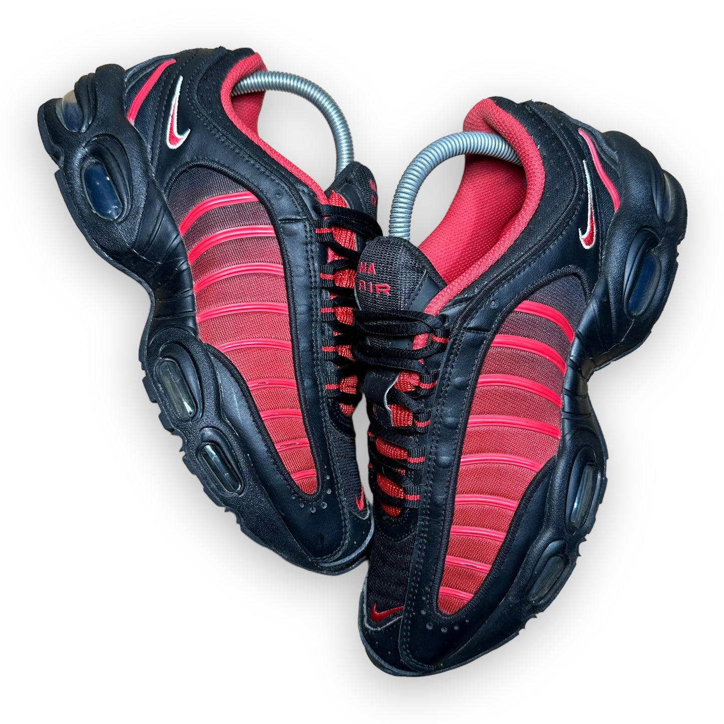 EU42 - US8.5 - UK7.5 • Air Max Tailwind 4 Black University Red