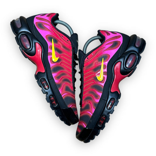 EU42.5 - US9 - UK8 • Air Max Plus TN Supreme Black