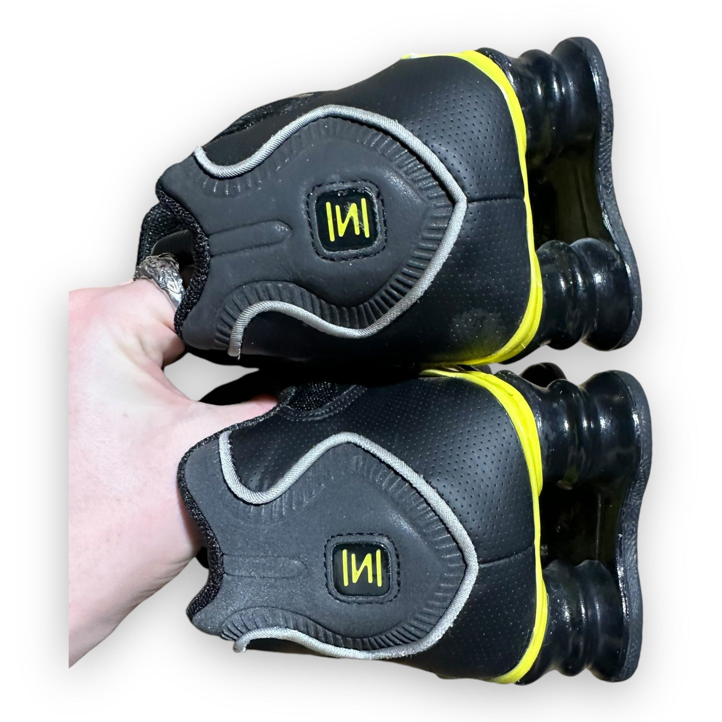 EU44 - US10 - UK9 • Shox TL Black Dynamic Yellow