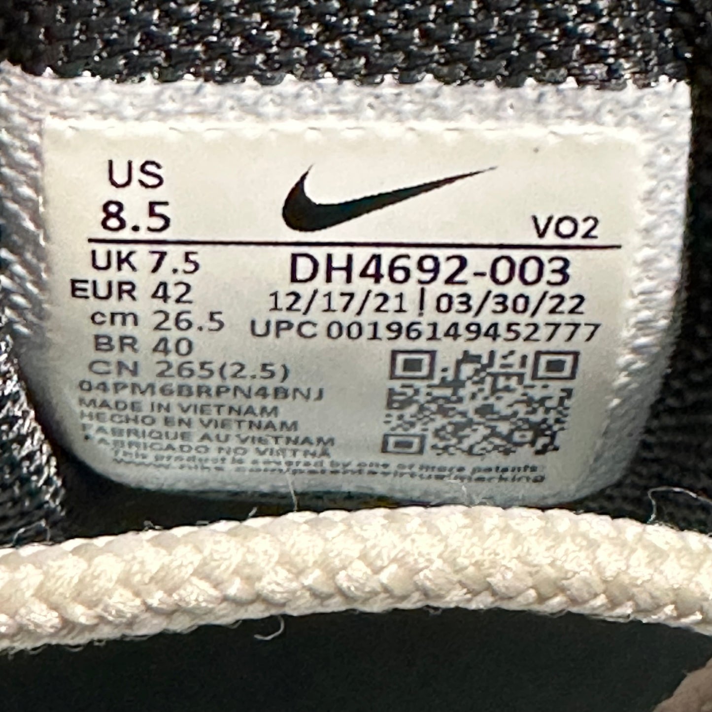 EU42 - US8.5 - UK7.5 • Air Terra Hot Step NOCTA Champagne
