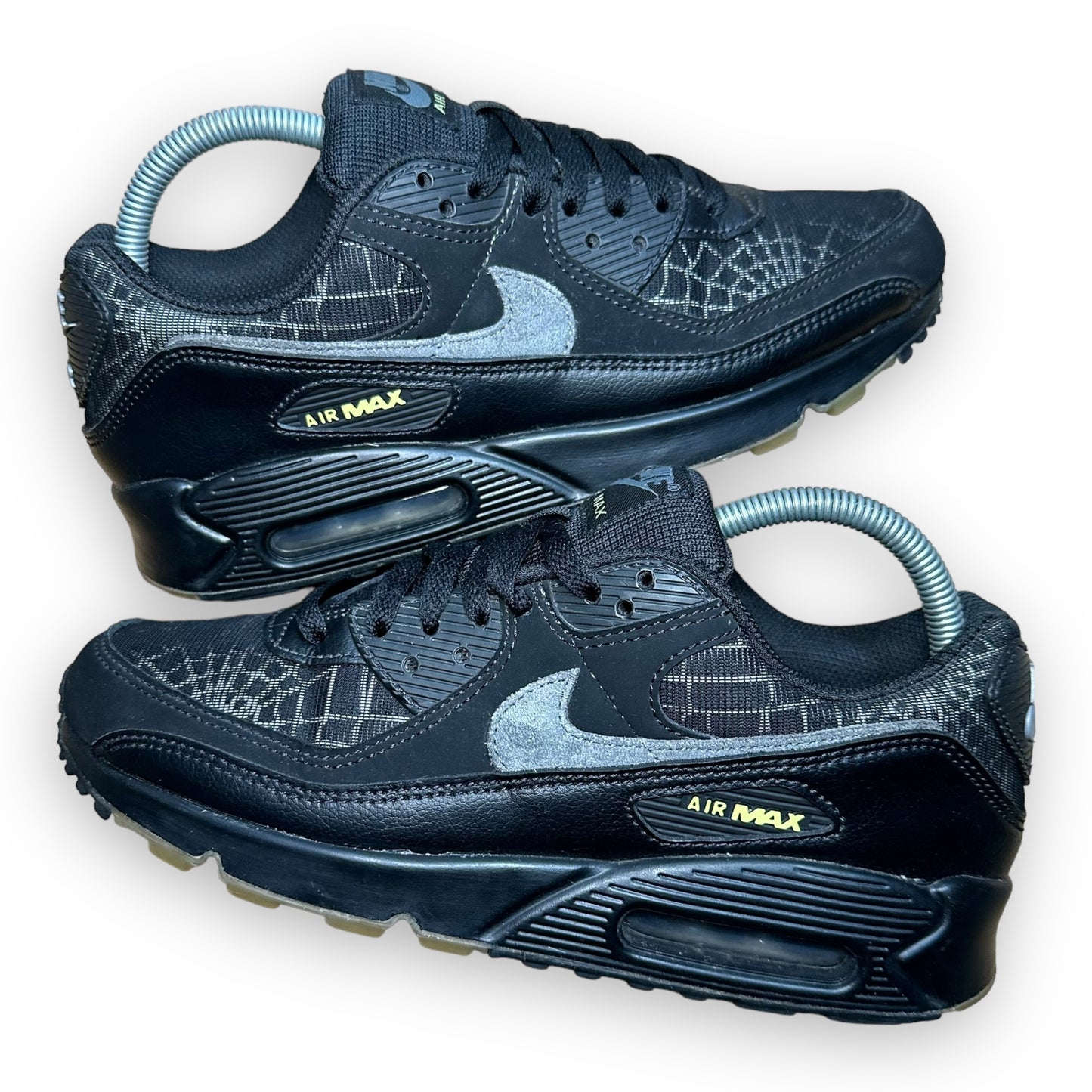 EU42 - US8.5 - UK7.5 • Air Max 90 Haloween Spiderweb