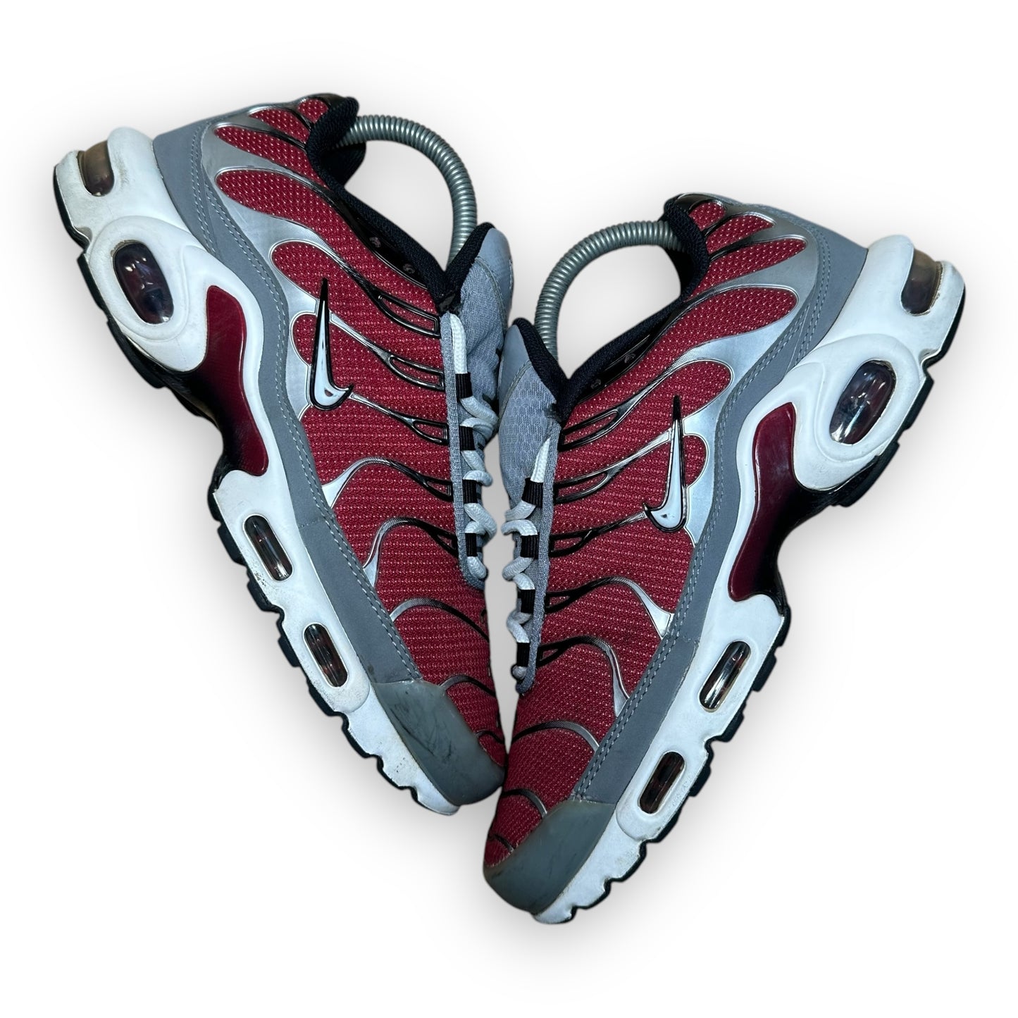 EU40.5 - US7.5 - UK6.5 • Air Max Plus Team Red Cool Grey