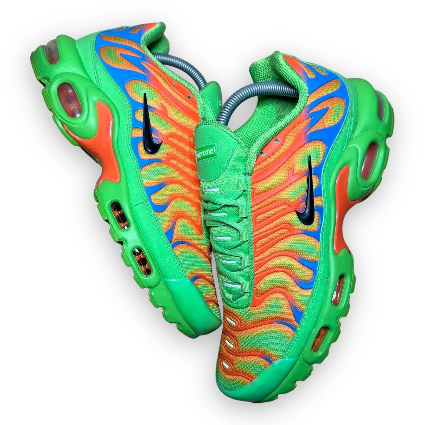 EU44 - US10 - UK9 • Air Max Plus Supreme Green